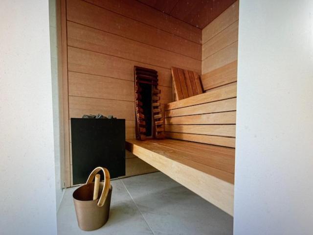 Schravenhoek Met Indoorzwembad En Sauna Veurne Εξωτερικό φωτογραφία