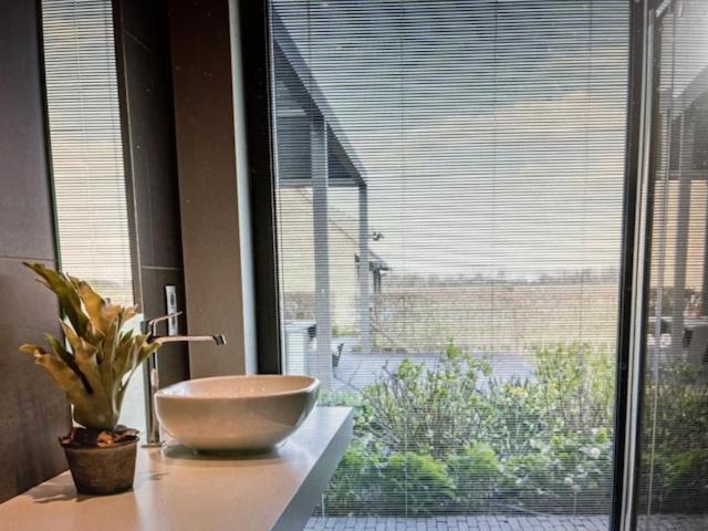 Schravenhoek Met Indoorzwembad En Sauna Veurne Εξωτερικό φωτογραφία